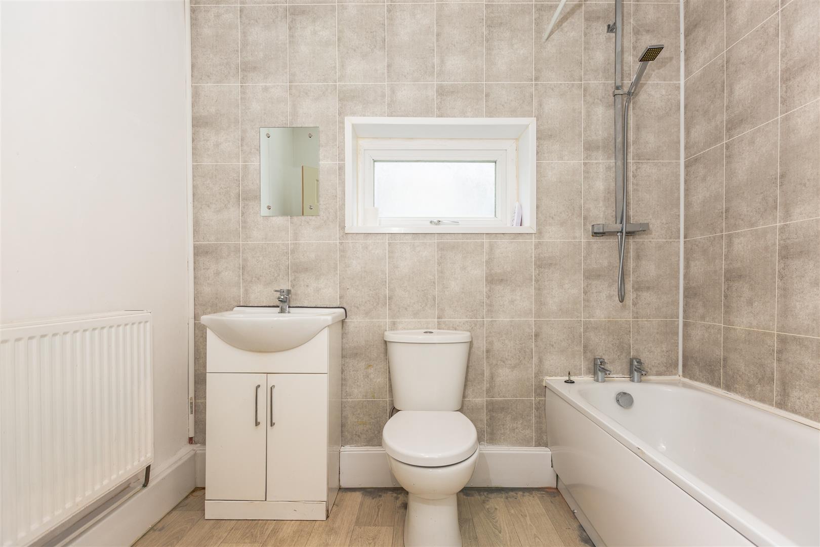 Llewellyn Street, Llanelli, SA15 1BD